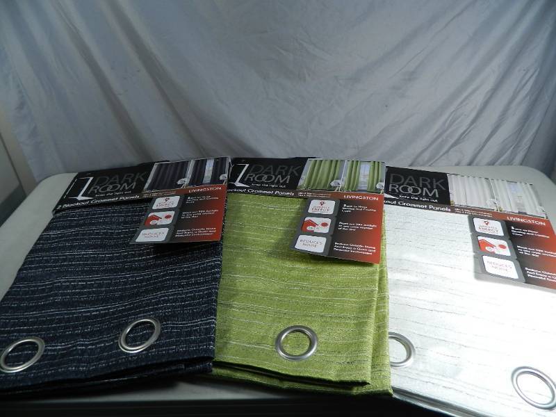 lot 89 image: 6 New High Quality Curtains