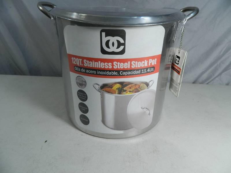lot 92 image: New 12 Quart Stock Pot with Lid