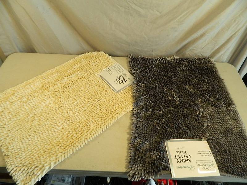 lot 142 image: 2 New Shiny Velvet Rugs