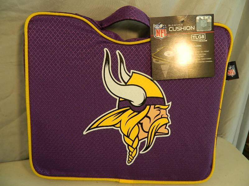 lot 173 image: New Minnesota Vikings Bleacher Cushion