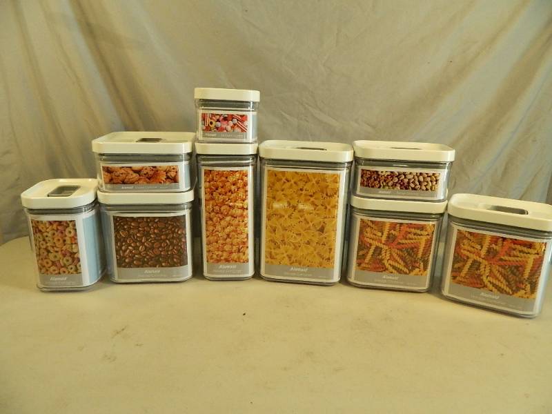 lot 176 image: 9 New Storage Containers   Canisters