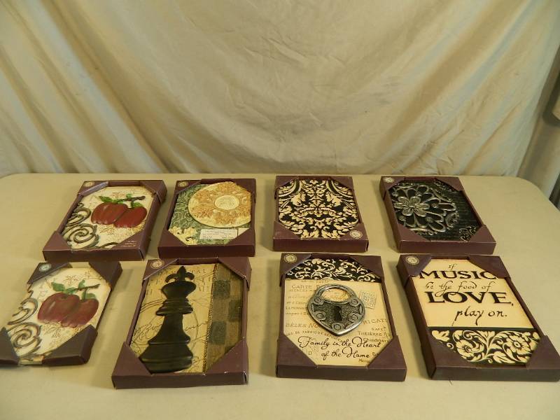 lot 179 image: 8 New Art Pictures