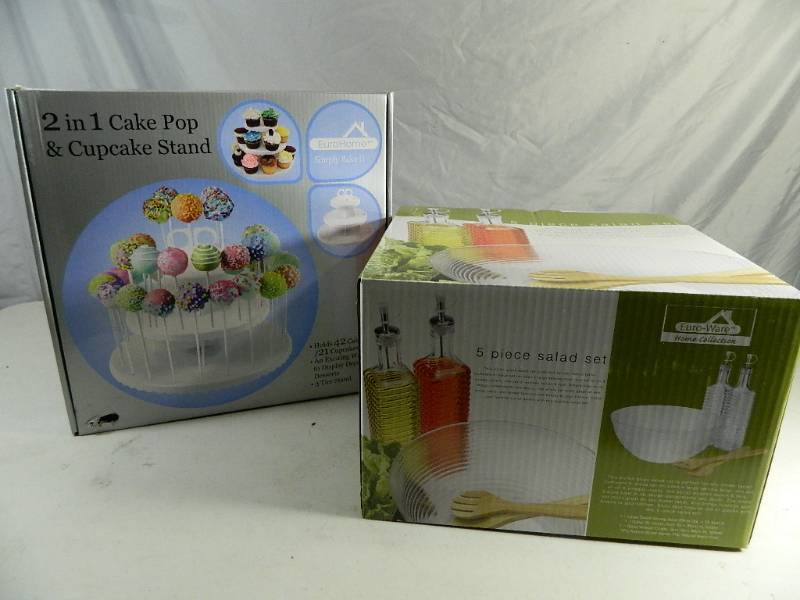 lot 232 image: New 5 Piece Salad Set and New Cupcake Stand