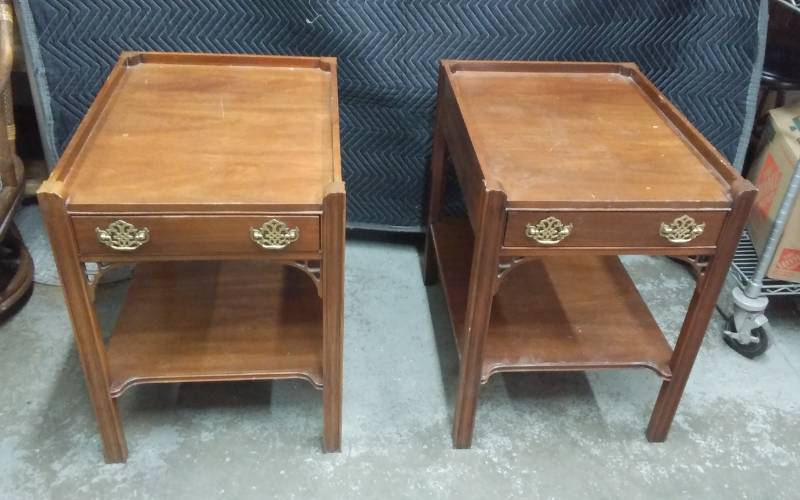 Pair Of Side Tables By Hekman 19-12 x 25-12 x 27 (Match Lot #11)