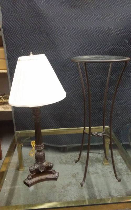 29 Inch Tall Round Metal Base Table With Glass Top (12 Inch), Heavy Metal Lamp With Shade