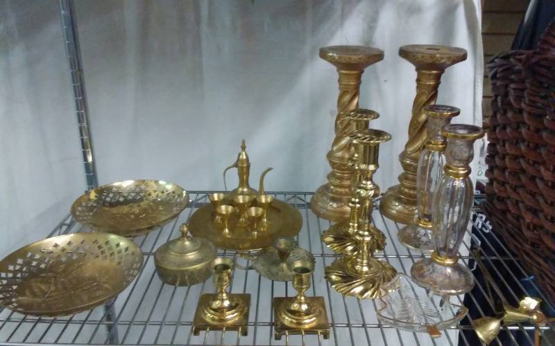 Lot Of Assorted Brass Decor - Includes Large Wicker Basket