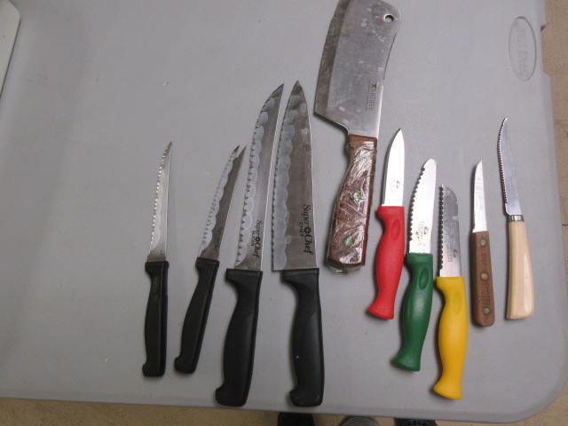 lot 628 image: CHICAGO CUTLERY AND SUPER CHEF KNIVES