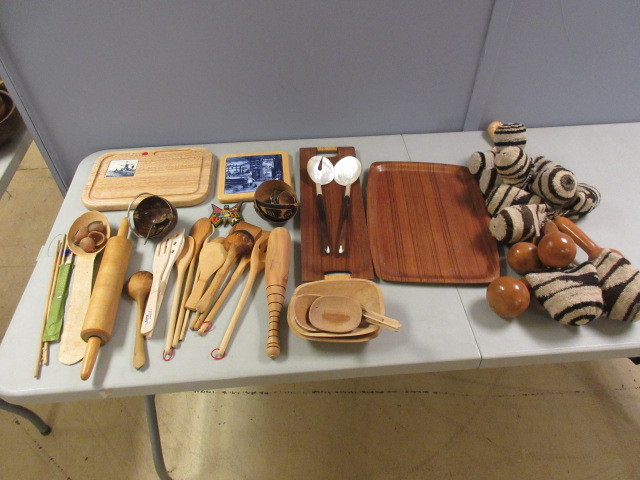 lot 636 image: WOODEN KITCHEN IMPLEMENTS AND ADORNMENTS