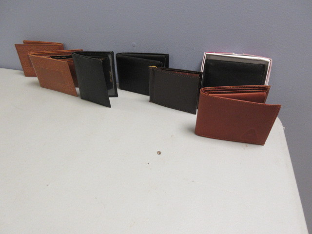 lot 648 image: GENUINE LEATHER, COLUMBIAN MADE WALLETS AND CARD HOLDERS