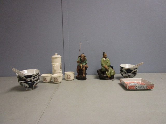 lot 685 image: ASIAN THEMED ITEMS