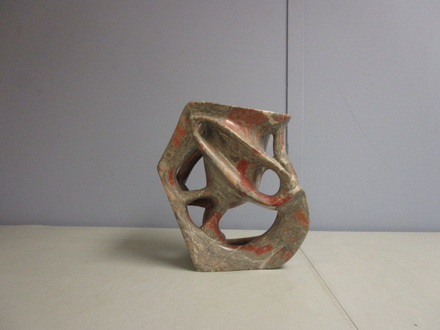 lot 690 image: ITALIAN MADE ALABASTER SCULPTURE