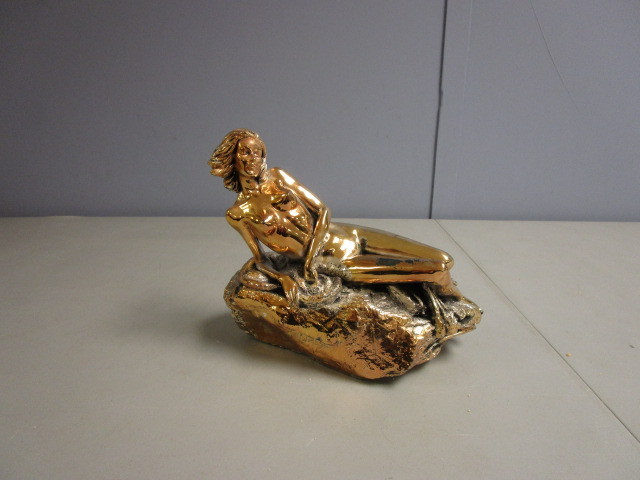lot 691 image: ITALIAN SCULPTURE BY SALVESTRINI