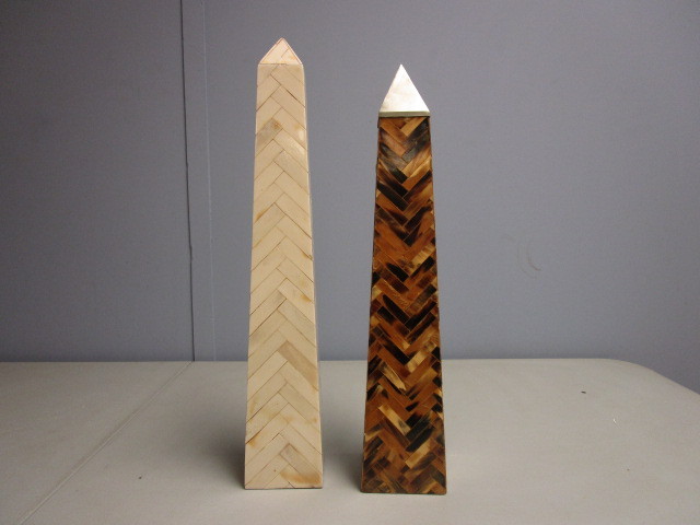lot 718 image: IVORY COAST OBELISK TOWERS