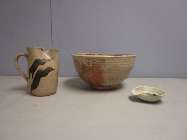 lot 724 image: POTTERY