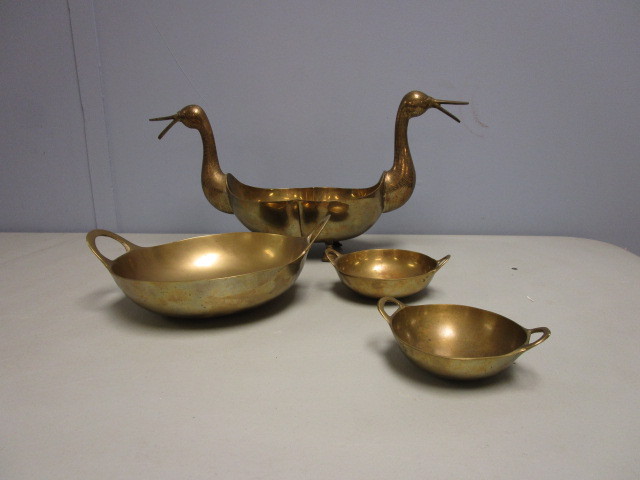 lot 729 image: BRASS, BRASS AND MORE BRASS