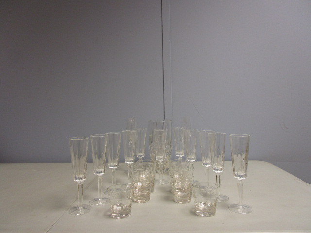 lot 746 image: CRYSTAL STEMWARE , ROCKS GLASSES AND VASE