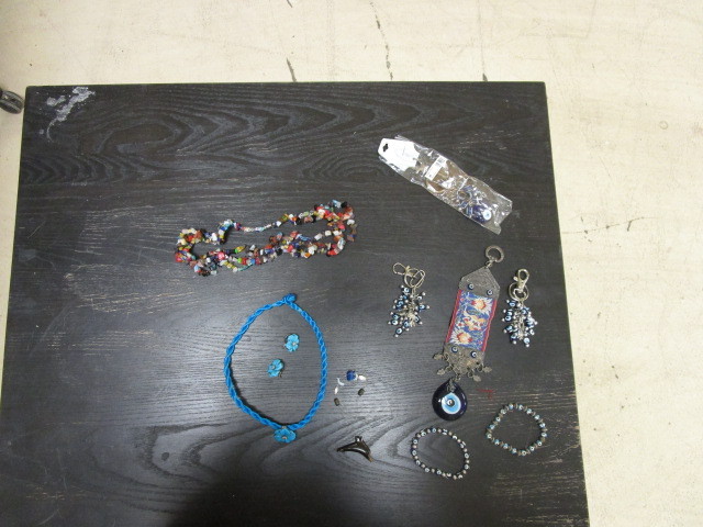 lot 800 image: STERLING, STONES, KEYCHAINS AND MORE