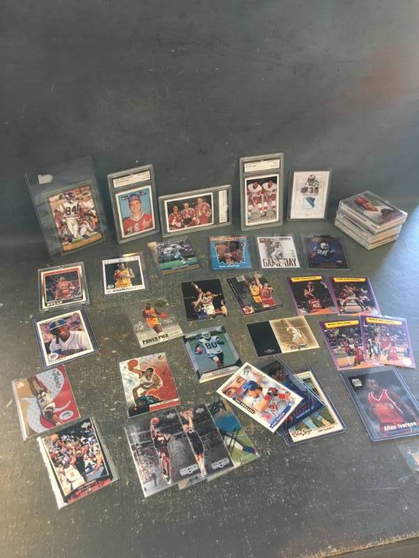 Sports Rookie Cards with Pippen, Griffey, Sanders and MORE