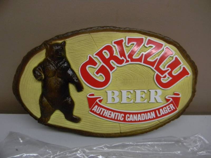 lot 15 image: NEW GRIZZLY BEER SIGN - APPROX 15 BY 9 - SEE PICTURES