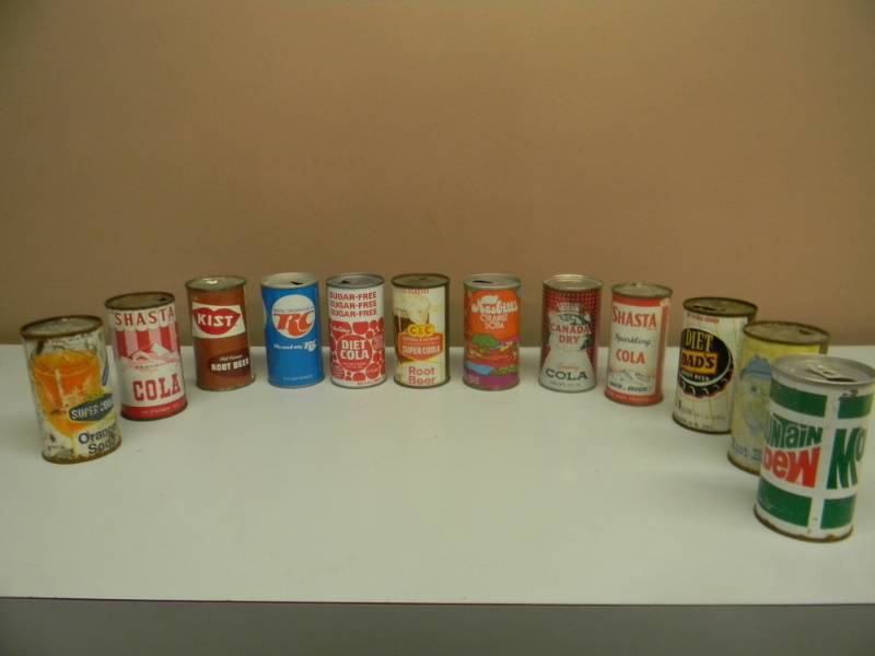 lot 44 image: 12 VINTAGE COLLECTIBLE POP CANS - SEE PICTURES