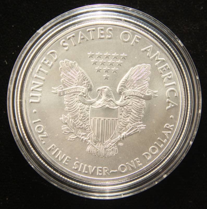 lot 12 image: 2019 AMERICAN SILVER EAGLE 1 TROY OZ. .999 FINE SILVER IN AIRTITE