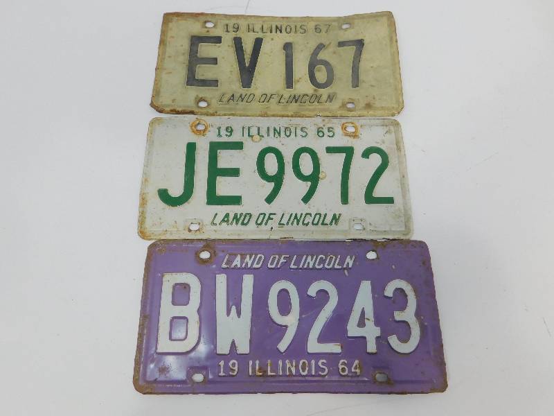 lot 43 image: 3 Vintage License Plates