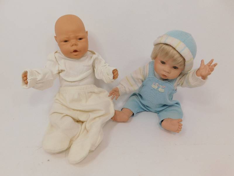 lot 89 image: 2 Collectible Baby Dolls