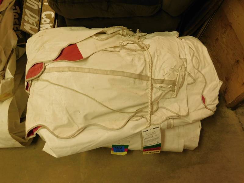 lot 103 image: 20 X 20 Tarp
