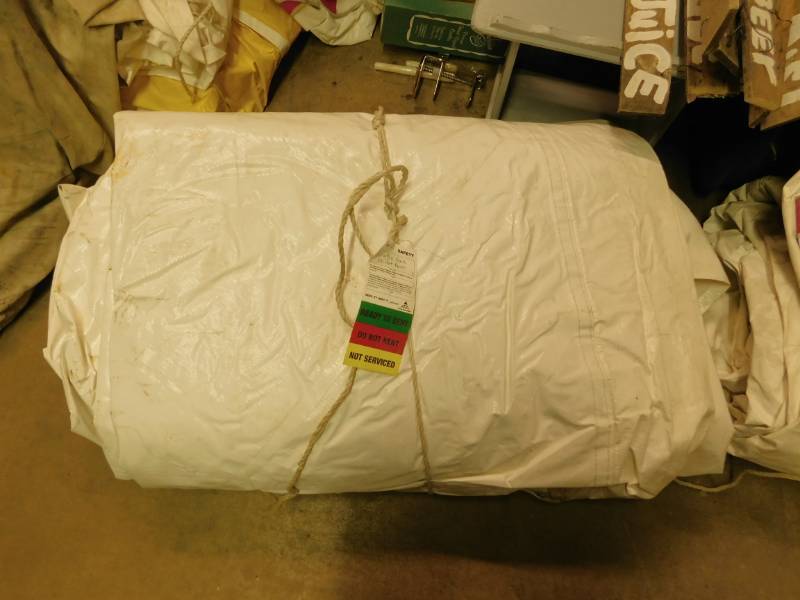 lot 107 image: 20 X 30 Tarp