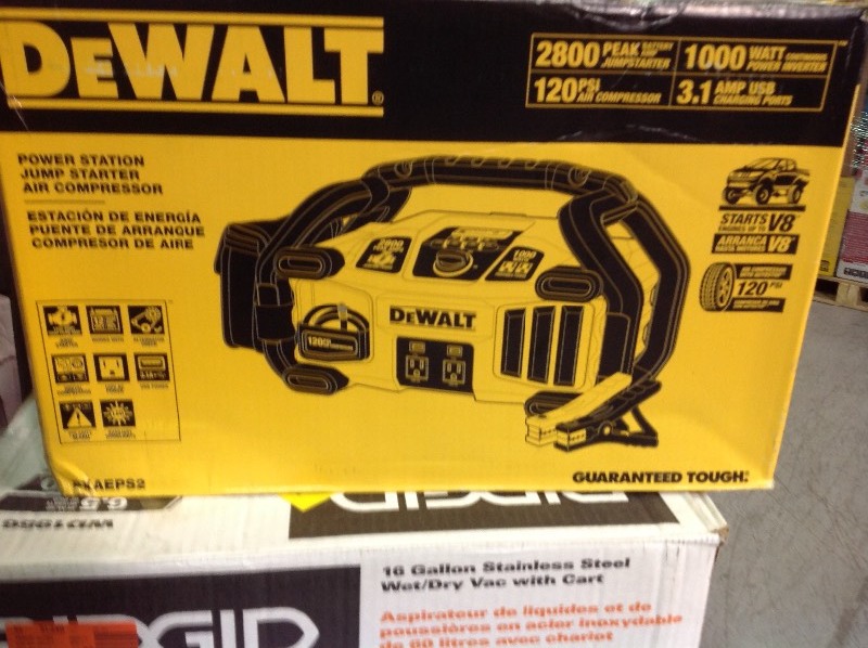 DEWALT 2800 Peak Amp Jump Starter 1000-Watt Power Inverter with Digital Compressor IN GOOD CONDITIONS