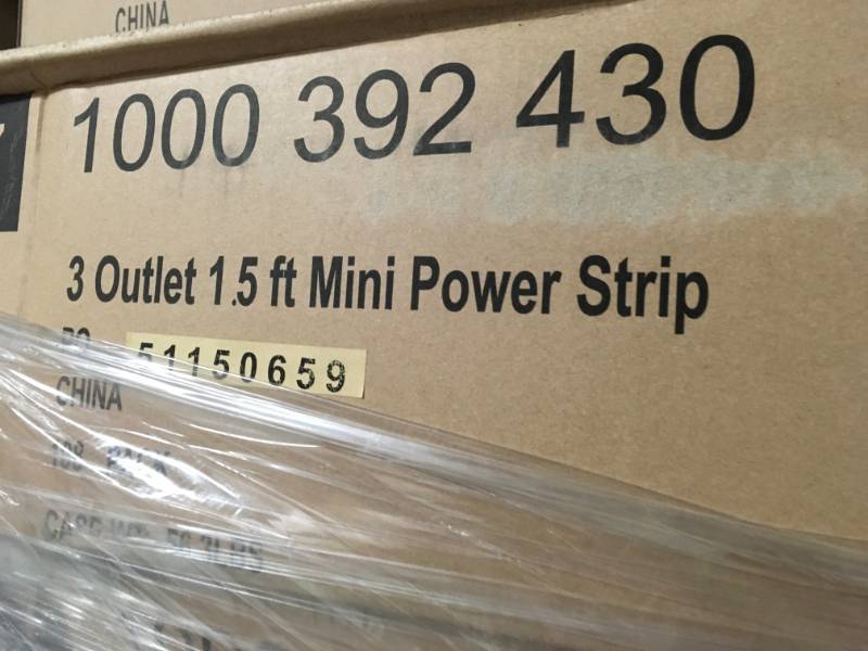 3-Outlet Mini Power Strip with 1.5 ft. Cord  in like new condition