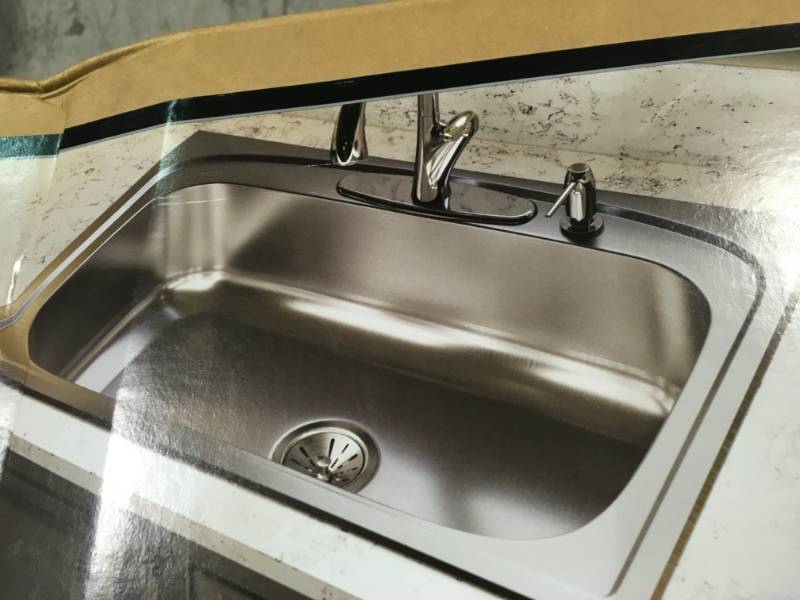 Elkay Pergola Drop-In Stainless Steel 33 in. 4-Hole Single Bowl Kitchen Sink not used
