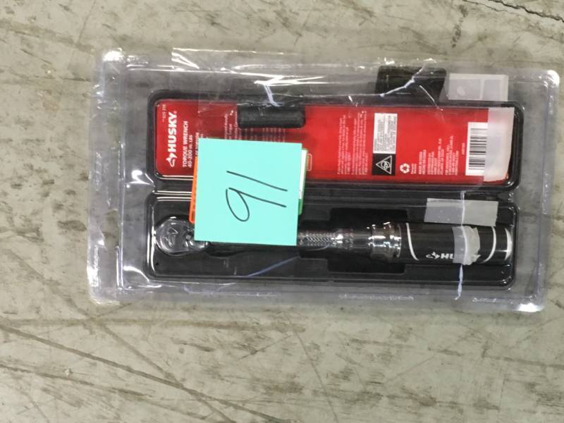 Husky 14 in. Drive Torque Wrench  in like new condition