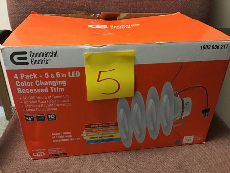 lot 5 image: Commercial Electric 56 in. Matte White Integrated LED Recessed Trim 5-Ways (4-Pack) not used