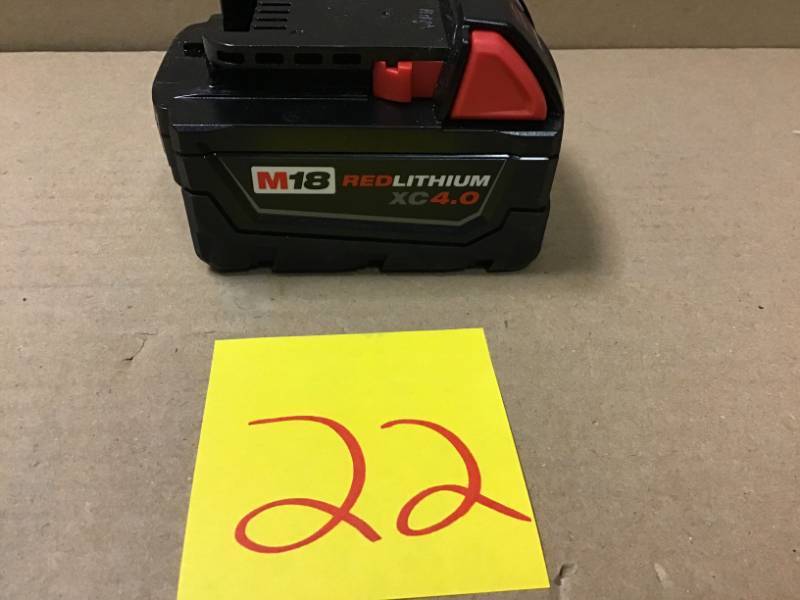 lot 22 image: Milwaukee 48-11-1840 M18 REDLITHIUM XC 4.0 Extended Capacity Battery Pack in like new condition