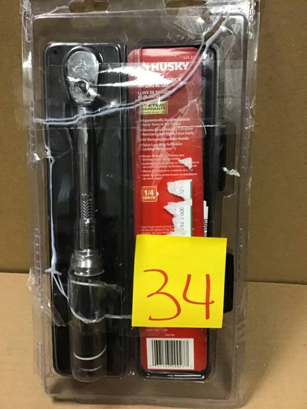 lot 34 image: Husky 14 in. Drive Torque Wrench in like new condition
