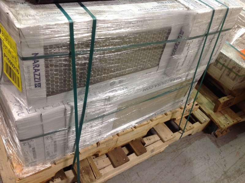 lot 110 image: Marazzi  VitaElegante Crema 12 in. x 24 in. Porcelain Floor and Wall Tile (15.6 sq. ft.  case)  20 cases in good conditions