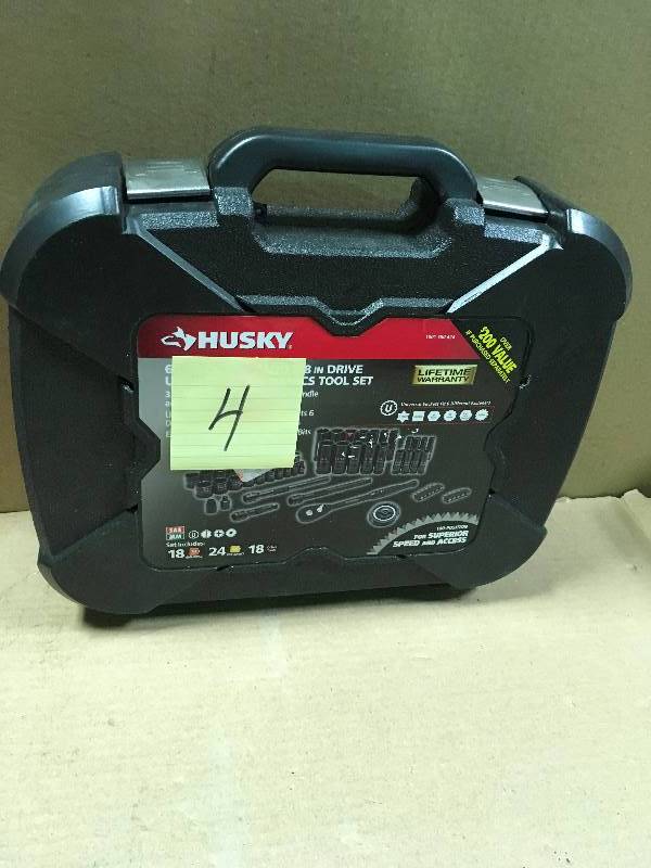 Husky 38 in. Drive 100-Position Universal SAE and Metric Mechanics Tool Set (60-Piece) in working condition