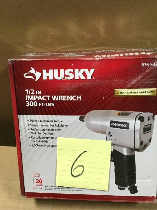 Husky 12 in. 300 ft. lbs. Impact Wrench in working condition