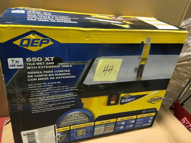 QEP 34 HP Wet Tile Saw with 7 in. Diamond Blade USED in working condition