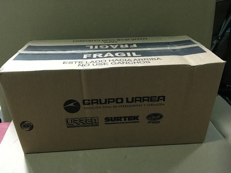 URREA Heavy Duty Metal Tool Box - 17 in. X 7 12 in. X 7 in.not used