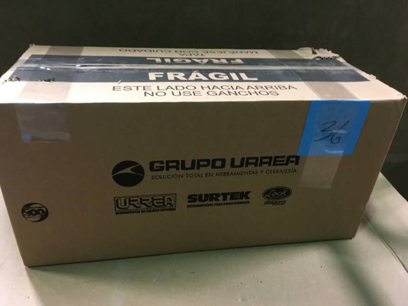 lot 36 image: URREA Heavy Duty Metal Tool Box - 17 in. X 7 12 in. X 7 in. not used