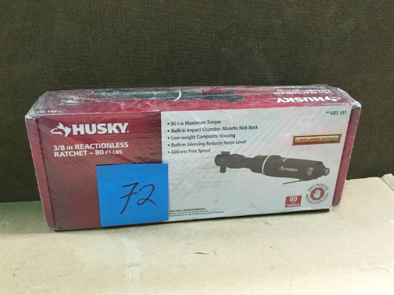 lot 72 image: Husky 683-391 38 Reactionless Ratchet 80 Ft-lbs in good working condition