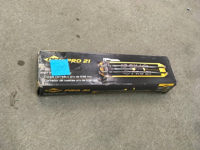 lot 100 image: QEP 21 in. Manual Pro Tile Cutter in good working condition