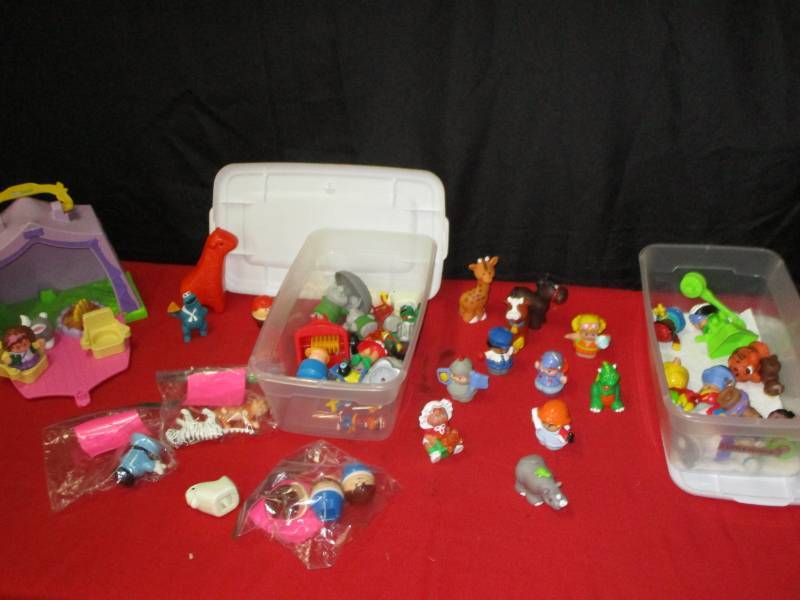 Little Tikes and little People Figures and animals