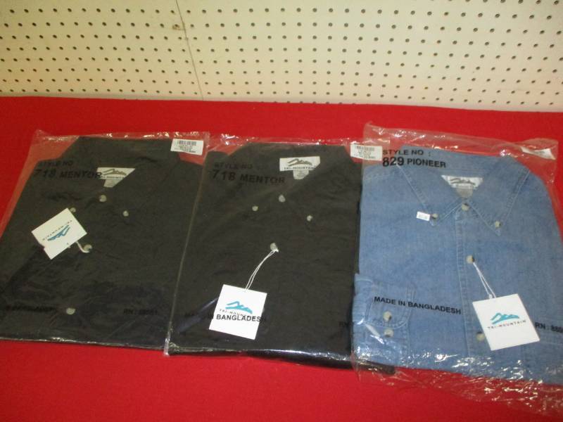 3 Size XLarge  Mens Shirts New Ones on hanger is a display