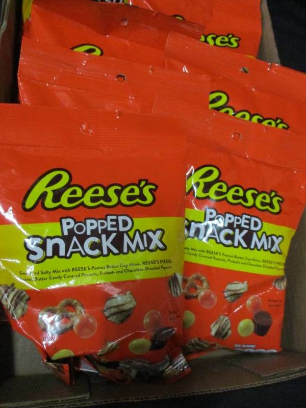 7 large bags of Resses snack mix