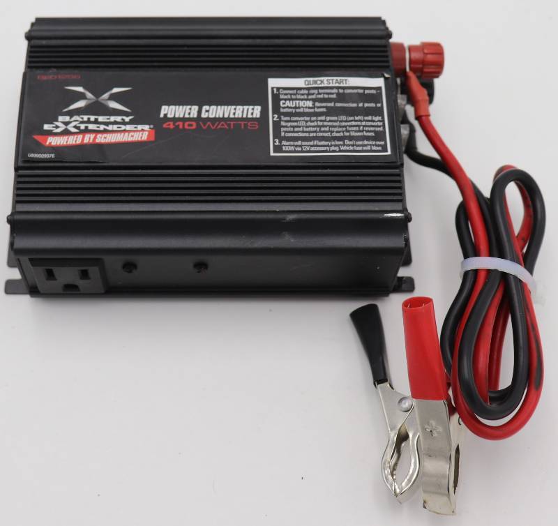 lot 35 image: 12V to 120V 410watt Inverter