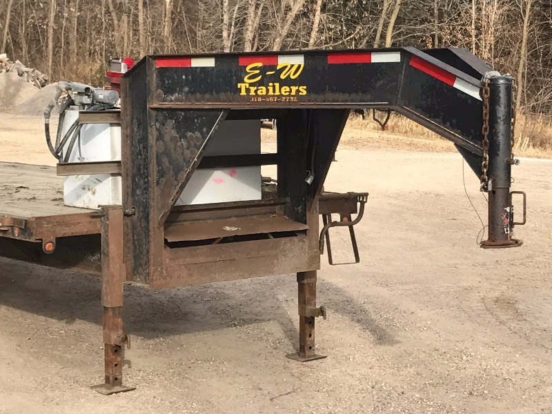 2007 E&W Gooseneck 40ft Trailer