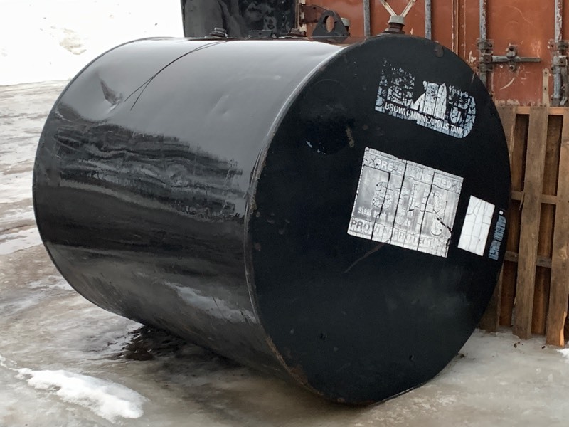 1000-Gallon Fuel Tank